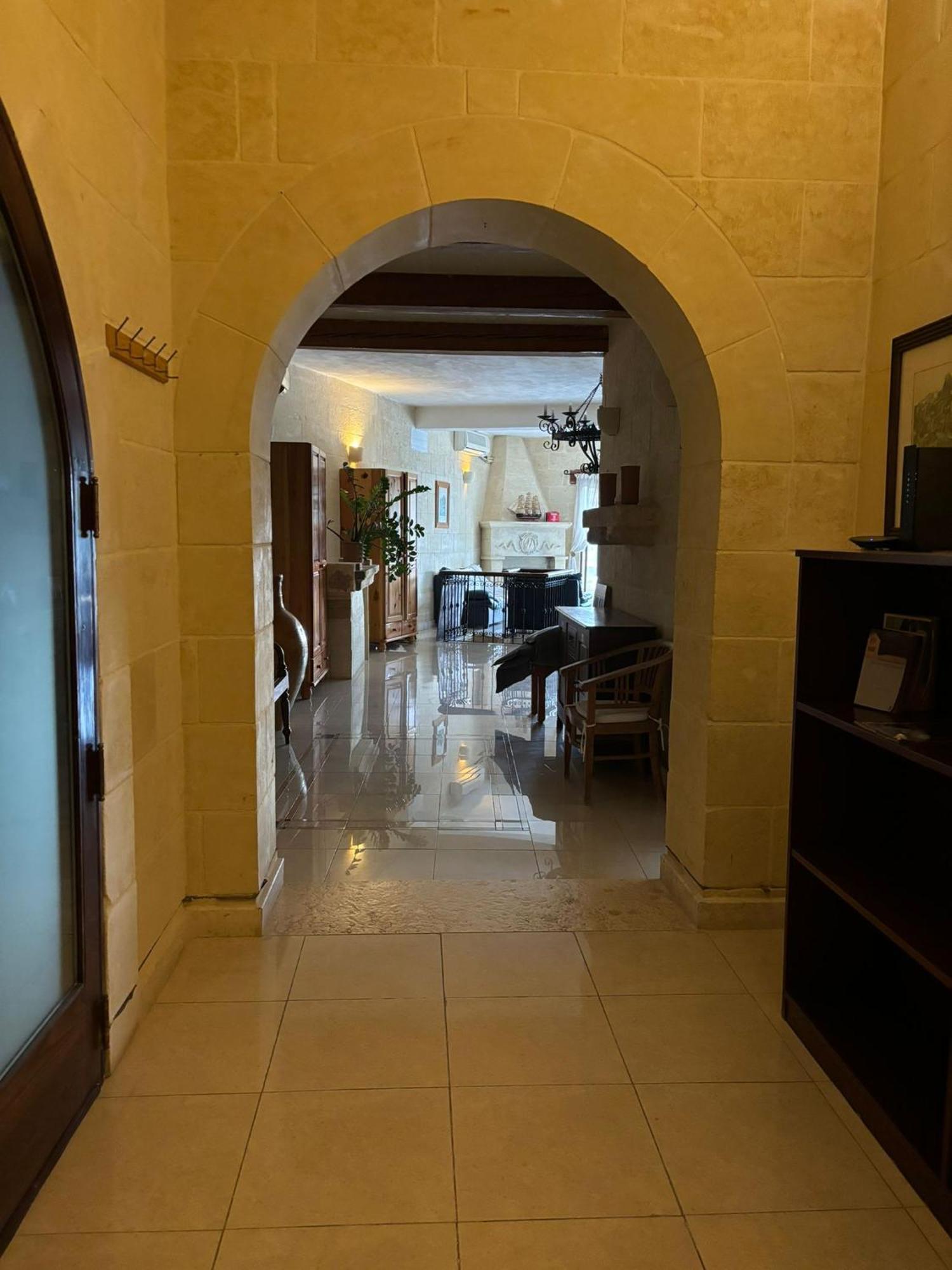 Gozo Island Escape Sleeps 4 With Private Bathroom Ghajn il-Kbira  외부 사진