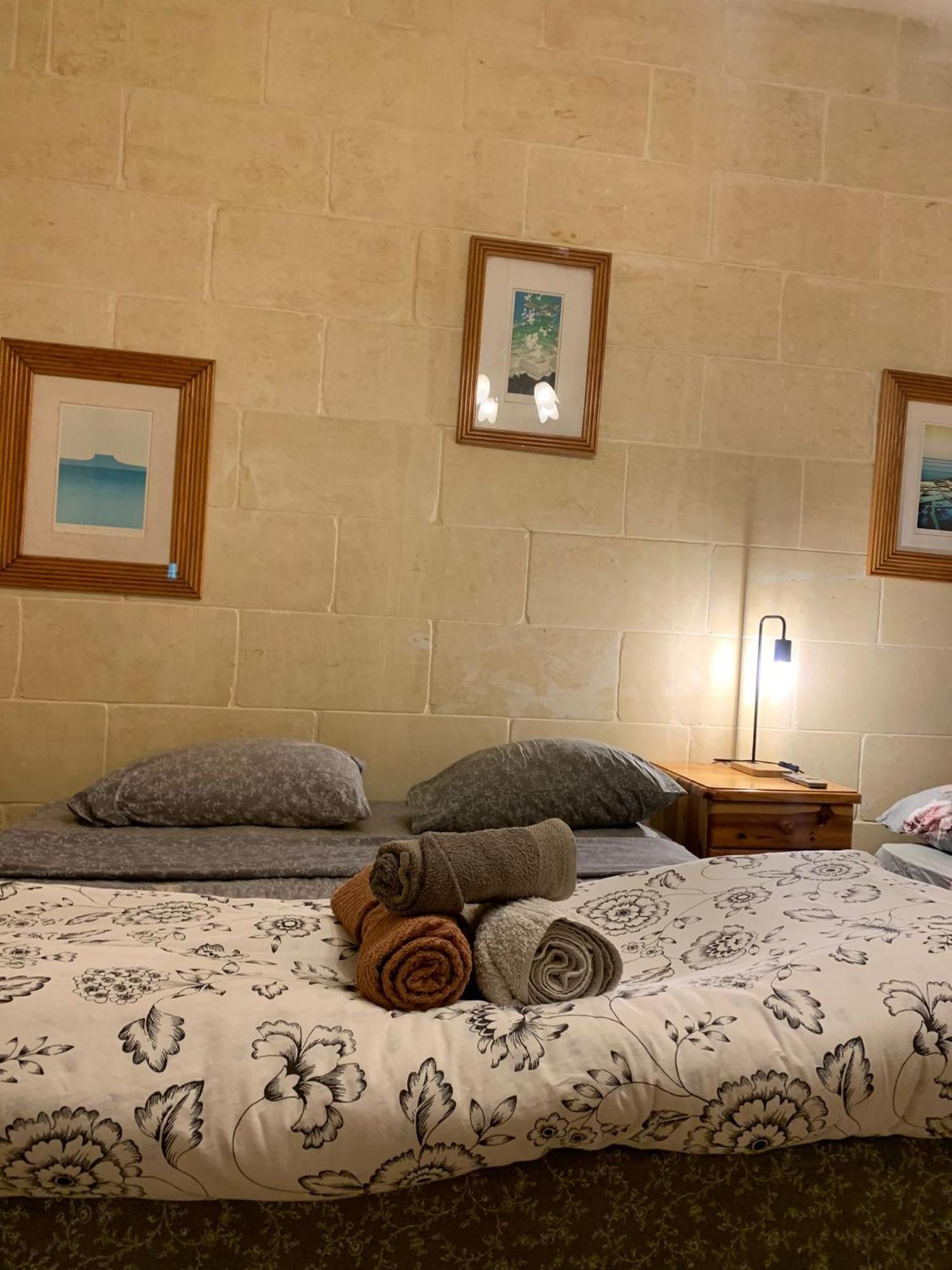 Gozo Island Escape Sleeps 4 With Private Bathroom Ghajn il-Kbira  외부 사진